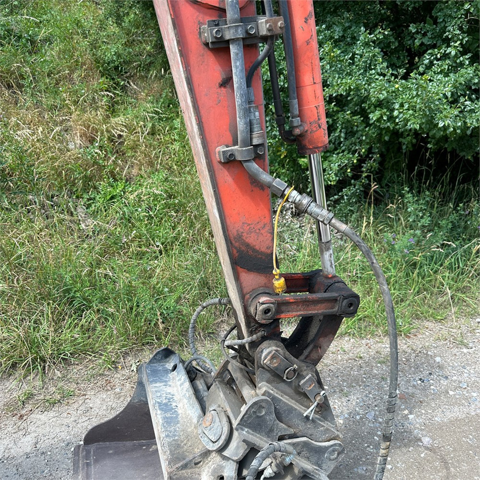 Mini excavator Kubota KX61-3: picture 32