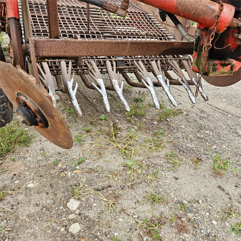 Potato harvester Kverneland UN 2200: picture 9 Potato harvester Kverneland UN 2200: picture 9