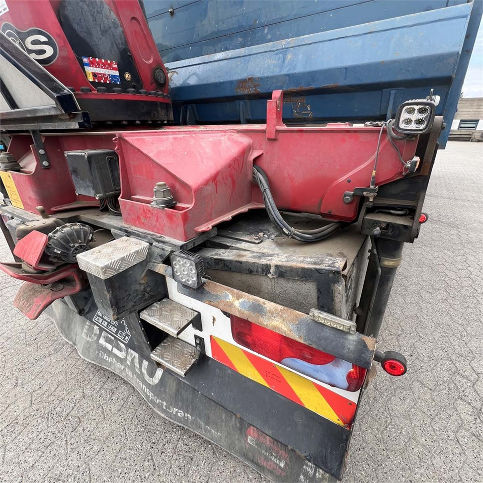 Crane truck, Dropside/ Flatbed truck MAN TGS 35.510 8x4 BL: picture 39