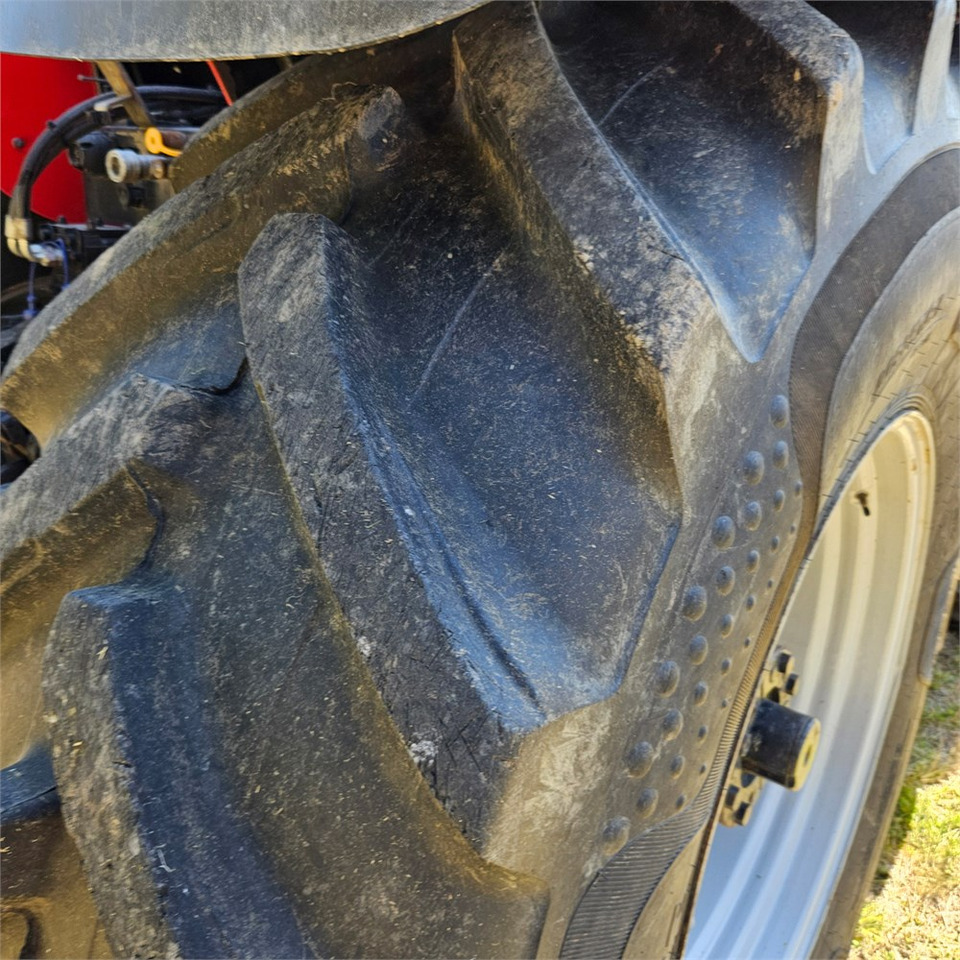Farm tractor Massey Ferguson MF 8470 Dyna VT: picture 40