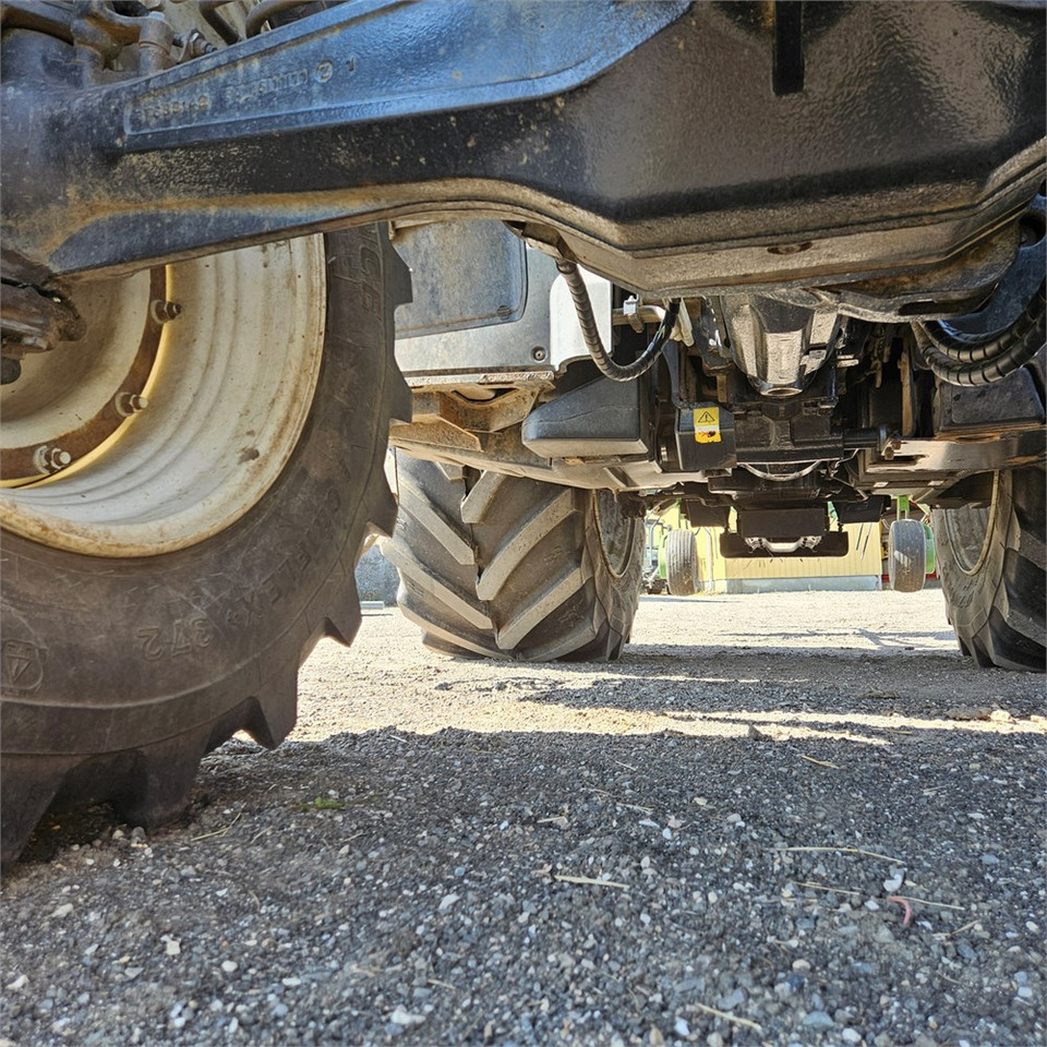 Farm tractor New Holland T7.235 Power Command: picture 43