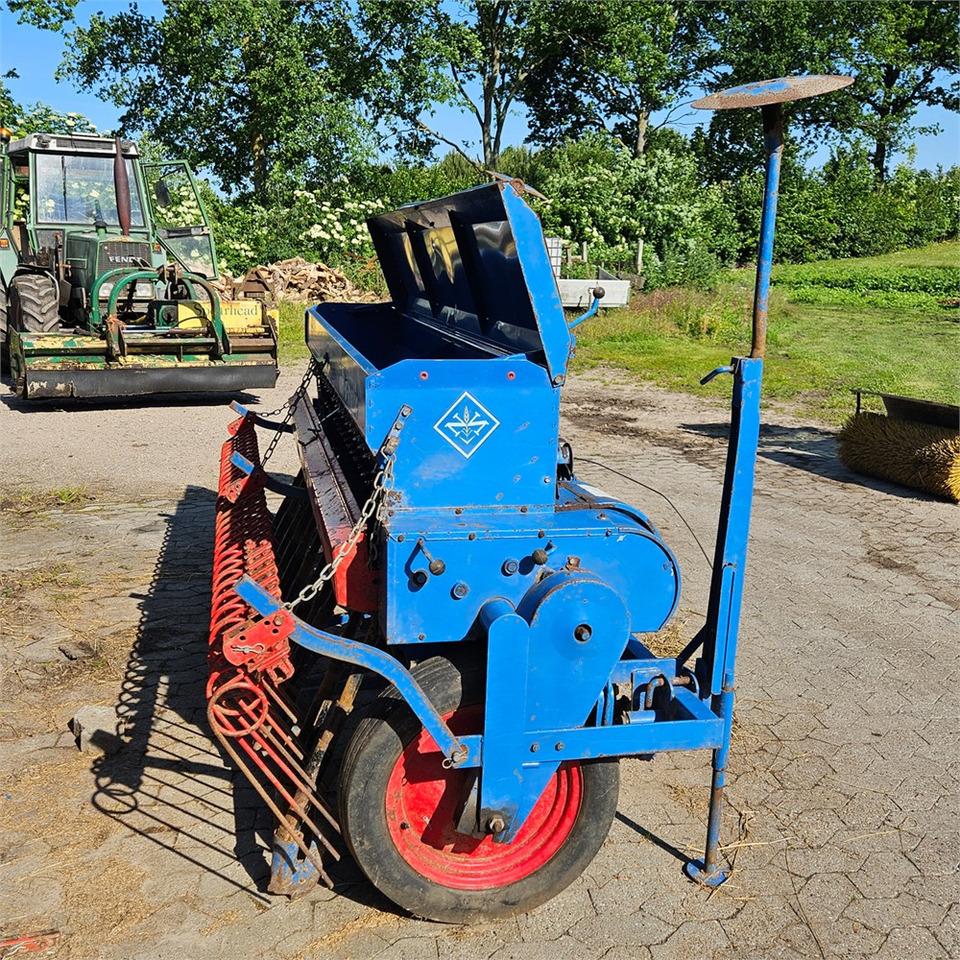 Nordsten Lift-o-Matic 2,5 - Sowing equipment: picture 5 Nordsten Lift-o-Matic 2,5 - Sowing equipment: picture 5