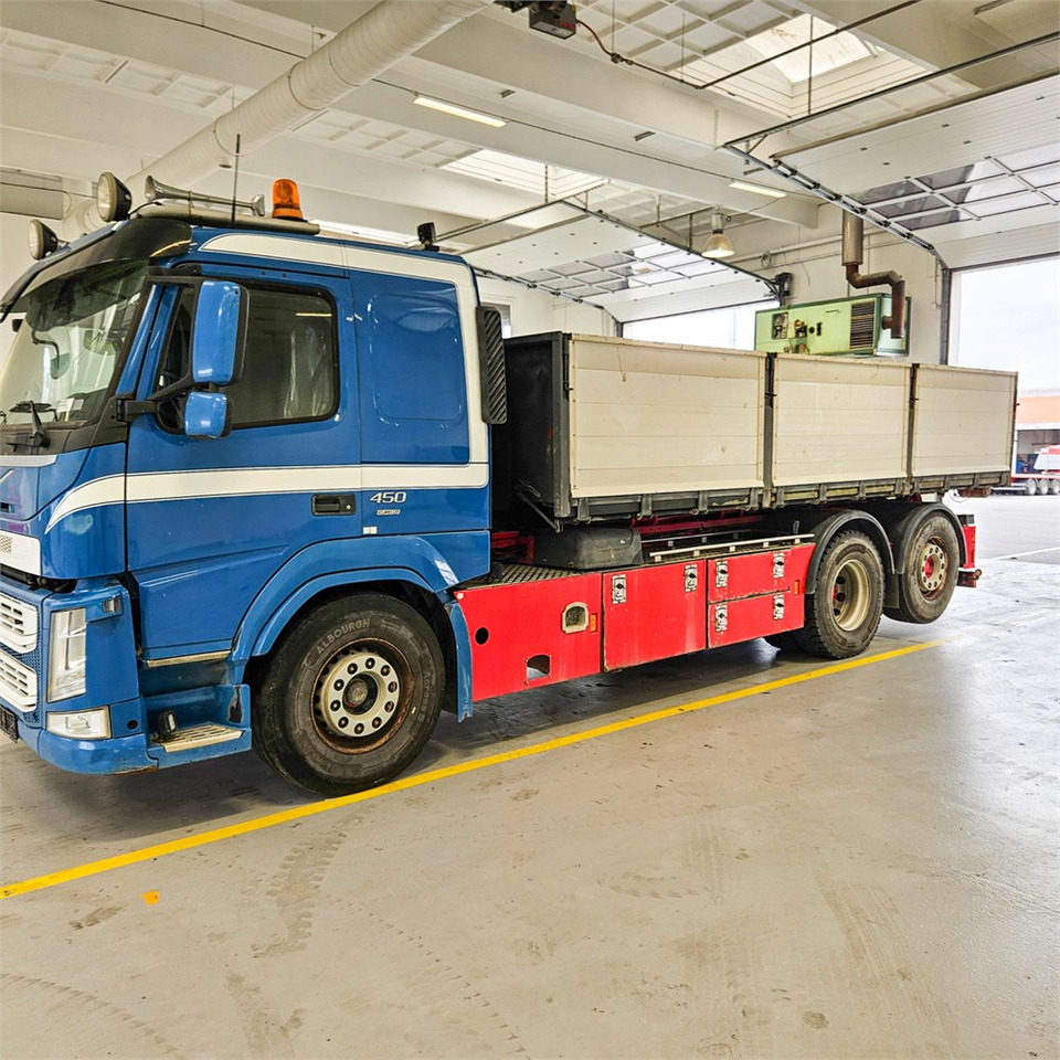 Volvo FM450 - Dropside/ Flatbed truck: picture 2 Volvo FM450 - Dropside/ Flatbed truck: picture 2
