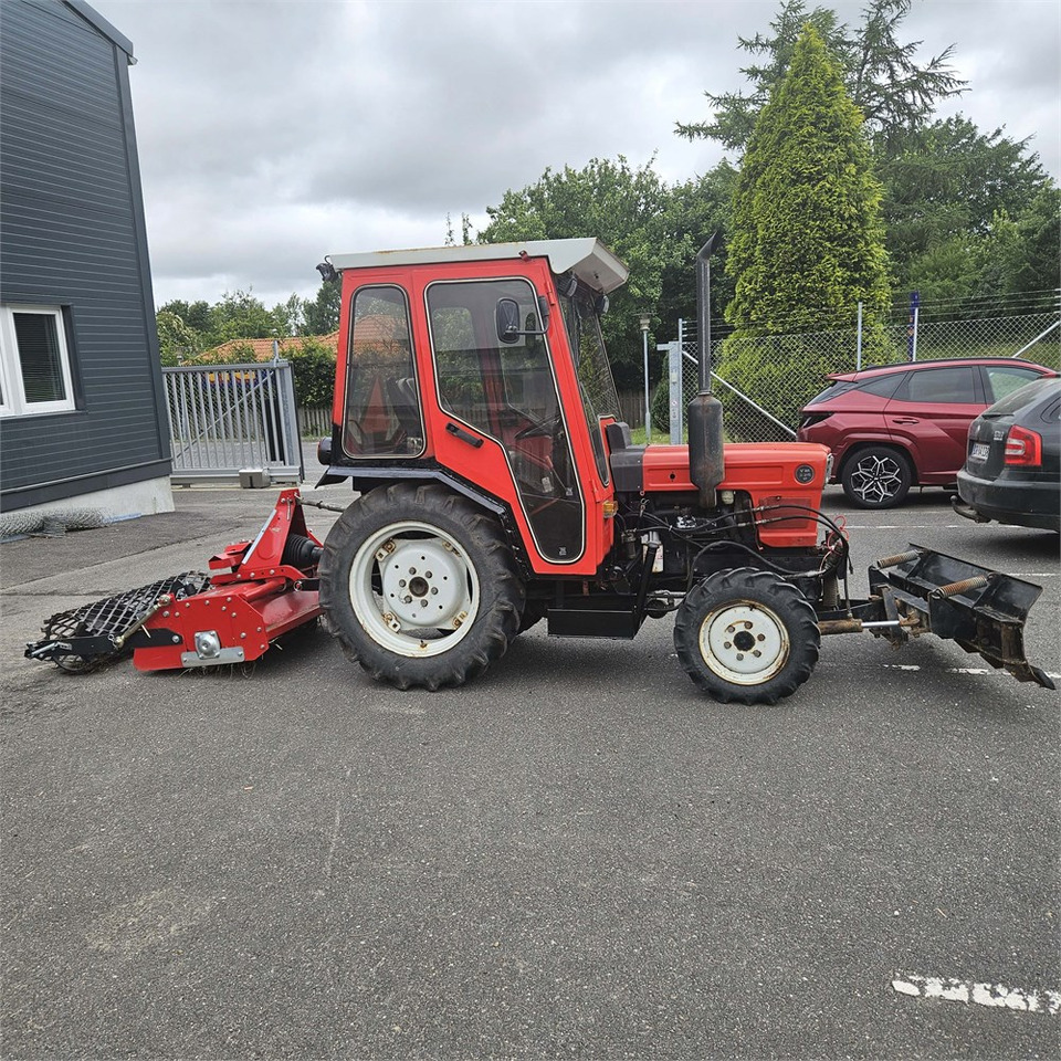 Yanmar 226 D - Municipal tractor: picture 3 Yanmar 226 D - Municipal tractor: picture 3