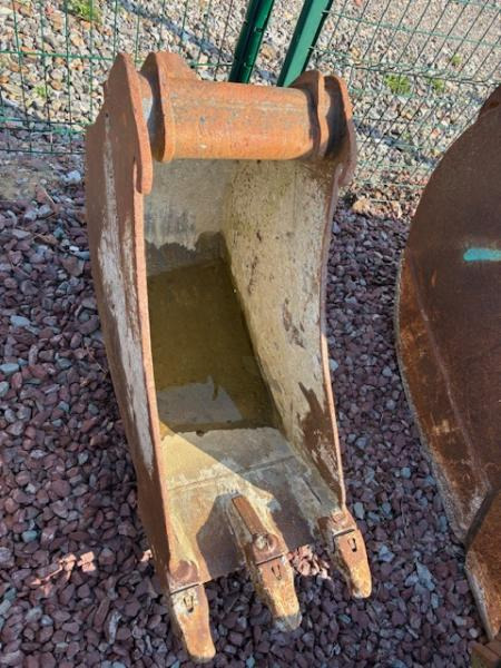 ARDEN EQUIPEMENT LOT EQUIPEMENTS QA 20 - Excavator bucket: picture 3 ARDEN EQUIPEMENT LOT EQUIPEMENTS QA 20 - Excavator bucket: picture 3