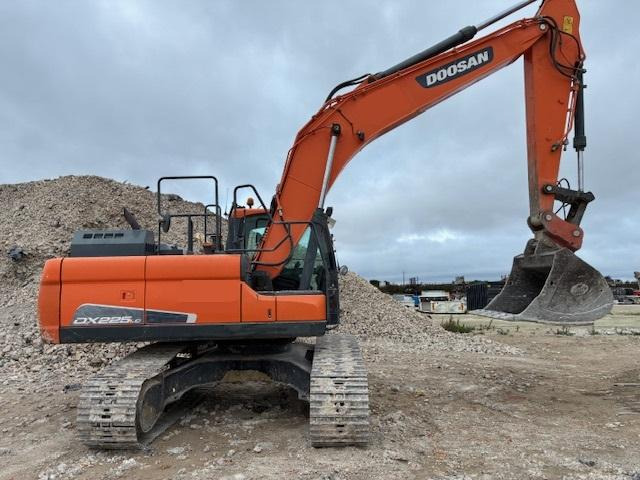 Doosan DX 225 LC-5 - Crawler excavator: picture 2 Doosan DX 225 LC-5 - Crawler excavator: picture 2