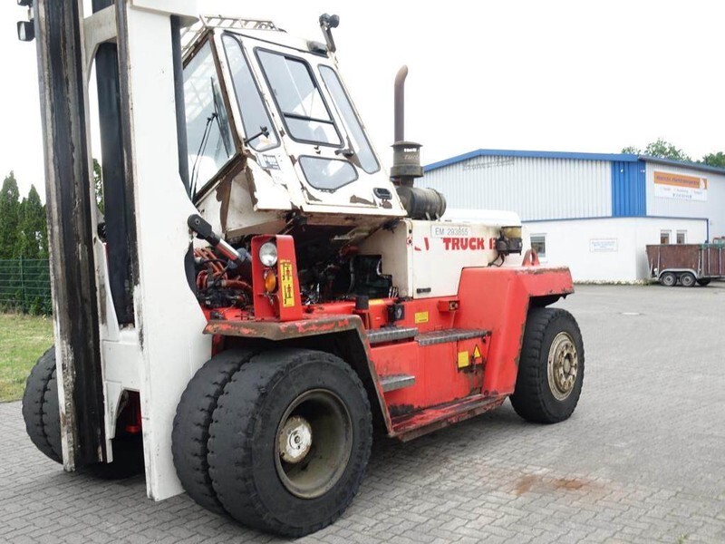 Svetruck 13.6-120-32 - Diesel forklift: picture 4 Svetruck 13.6-120-32 - Diesel forklift: picture 4