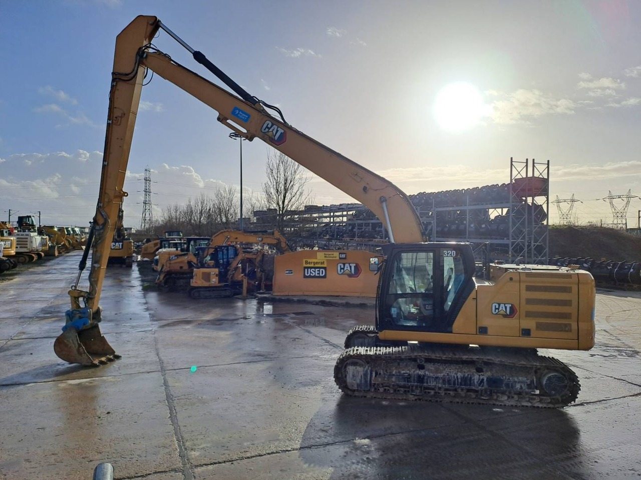CAT 320 - Crawler excavator: picture 1 CAT 320 - Crawler excavator: picture 1