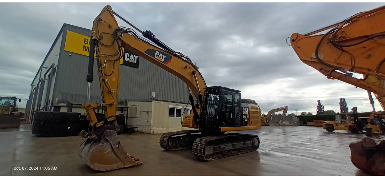 CAT 326F - Crawler excavator: picture 1 CAT 326F - Crawler excavator: picture 1
