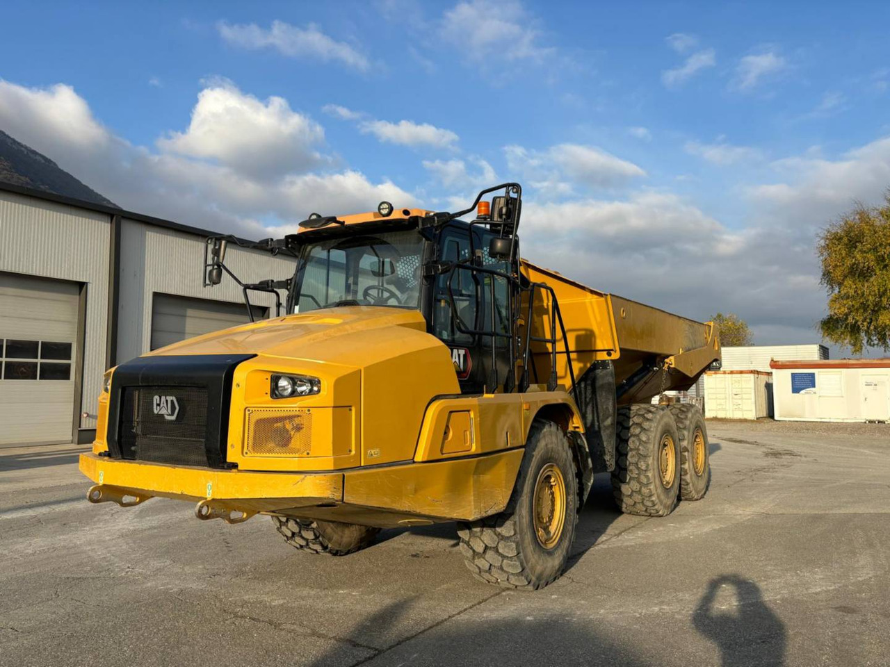 CAT 730 - Articulated dumper: picture 2 CAT 730 - Articulated dumper: picture 2