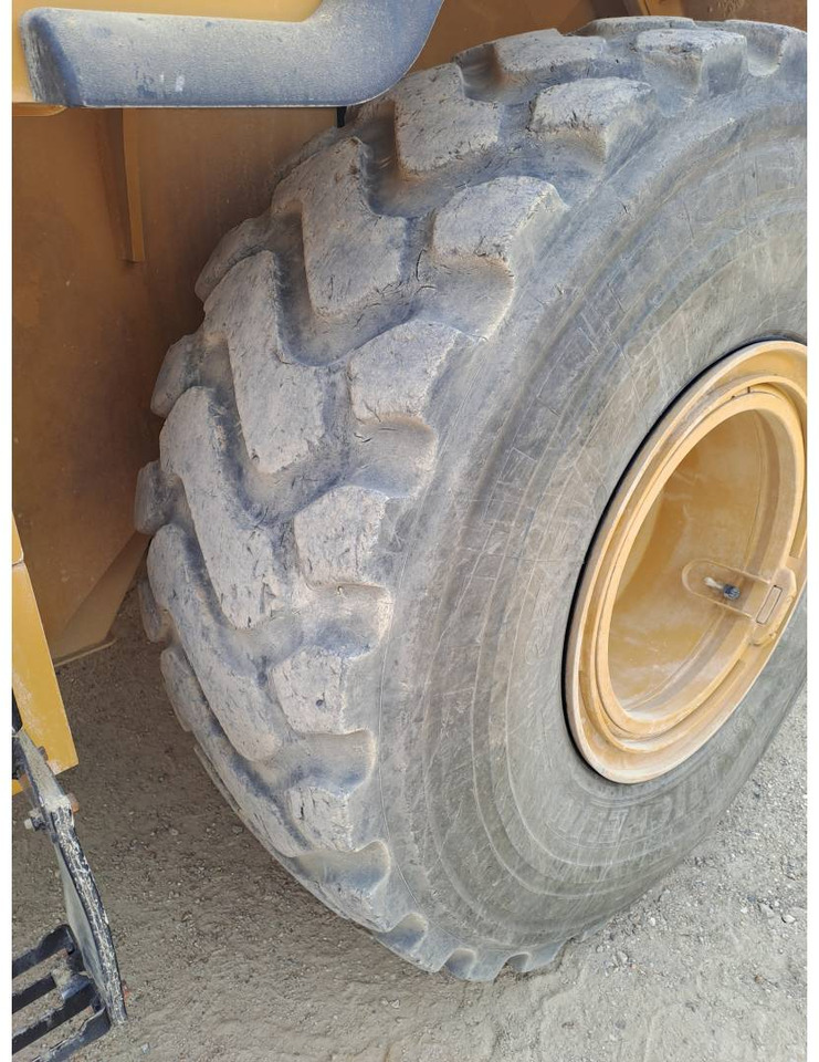 Wheel loader CAT 950GC: picture 11