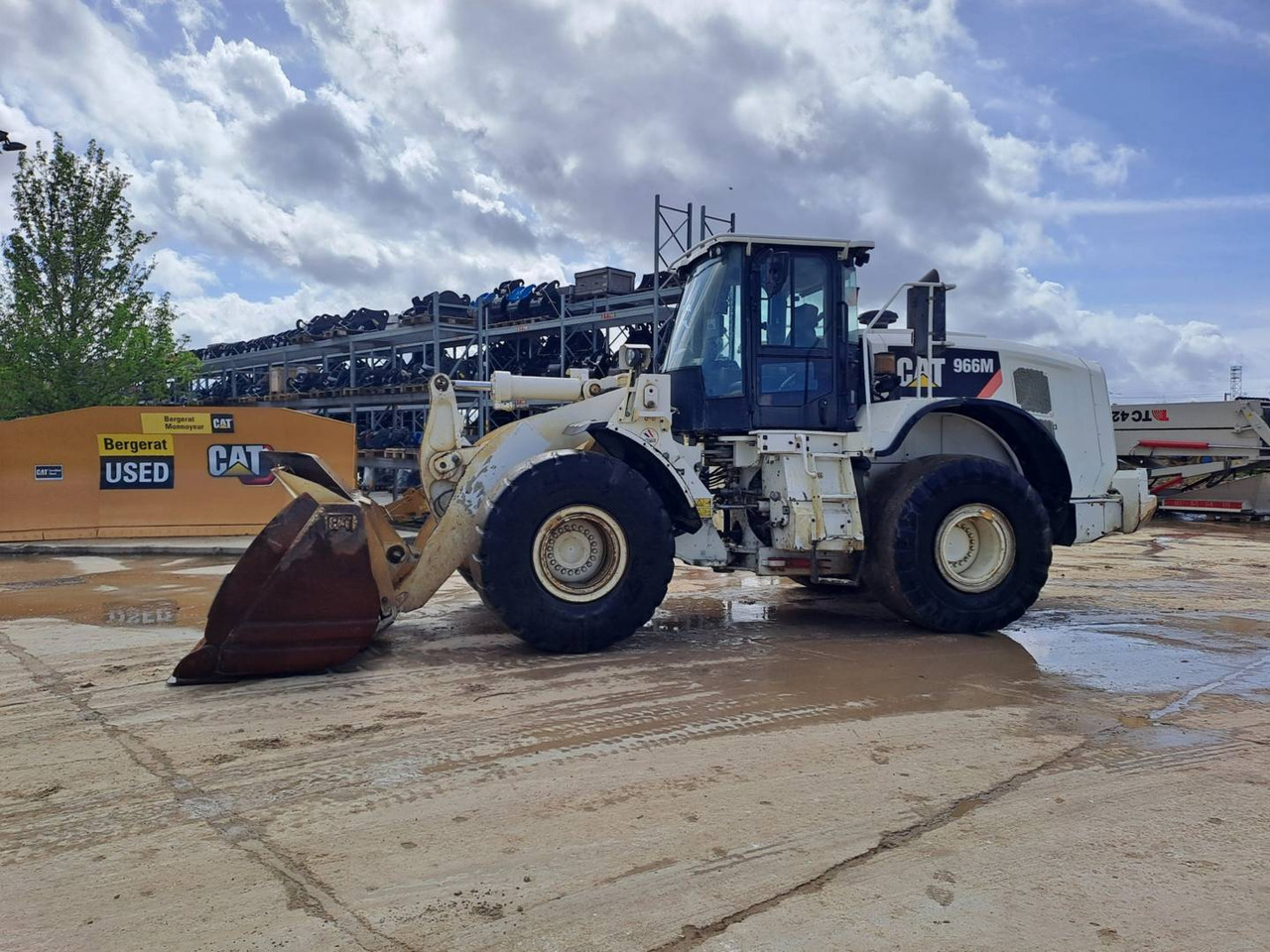 CAT 966M - Wheel loader: picture 1 CAT 966M - Wheel loader: picture 1