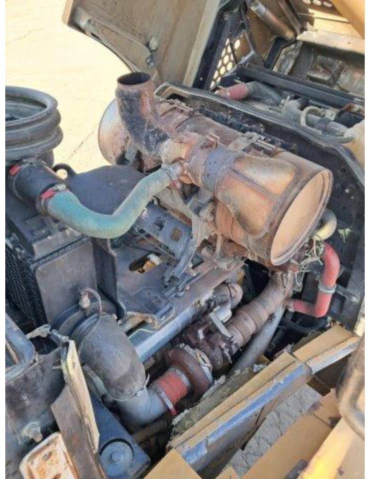 Wheel loader CAT 972K: picture 28