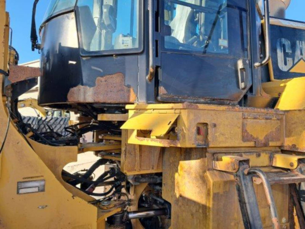 Wheel loader CAT 972K: picture 23