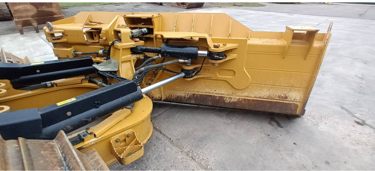 Bulldozer CAT D5: picture 21