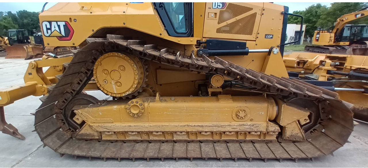 Bulldozer CAT D5: picture 18
