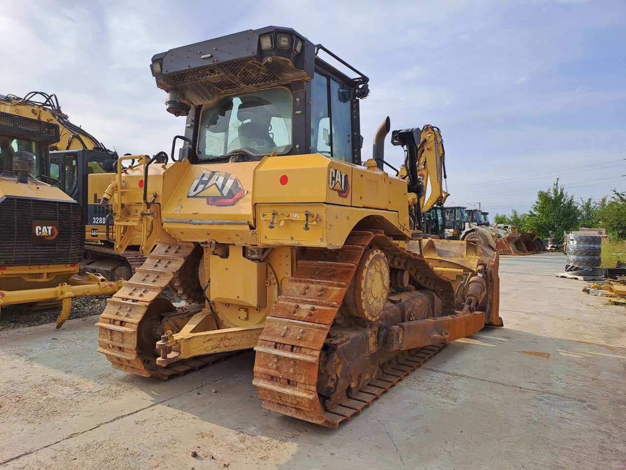 CAT D6 XE - Bulldozer: picture 3 CAT D6 XE - Bulldozer: picture 3