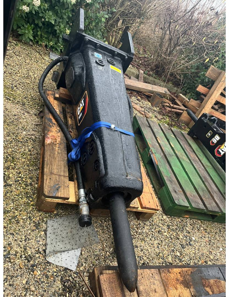 CAT H95S/CW40S - Hydraulic hammer: picture 1 CAT H95S/CW40S - Hydraulic hammer: picture 1