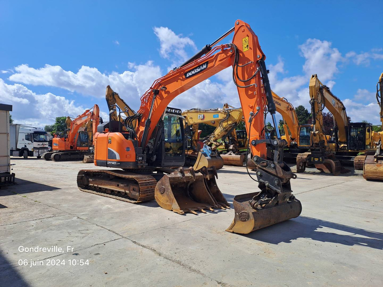 DOOSAN INFRACORE AMERICA CORP. DX140LCR - Crawler excavator: picture 2 DOOSAN INFRACORE AMERICA CORP. DX140LCR - Crawler excavator: picture 2