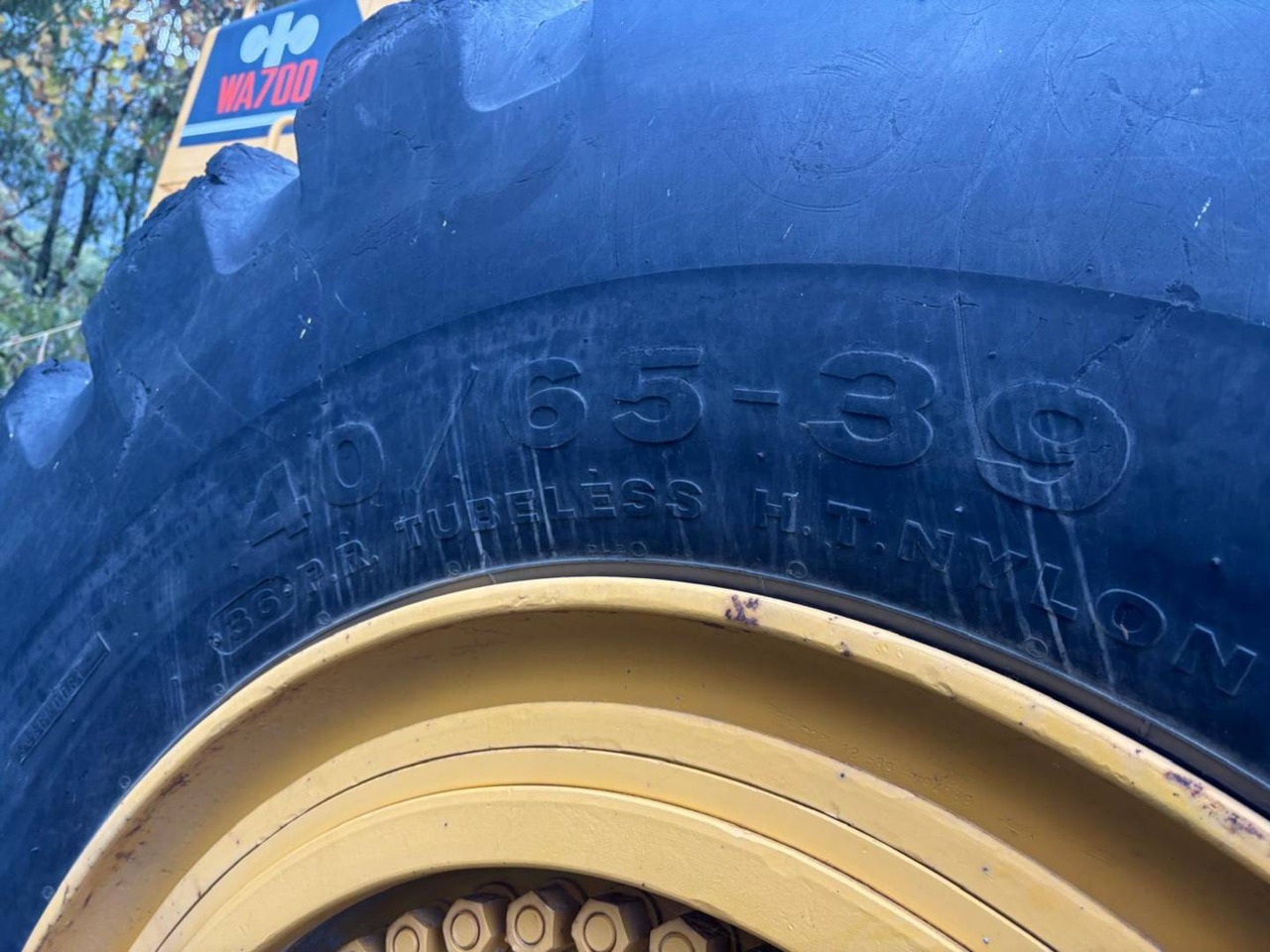 Wheel loader KOMATSU WA700: picture 12 Wheel loader KOMATSU WA700: picture 12