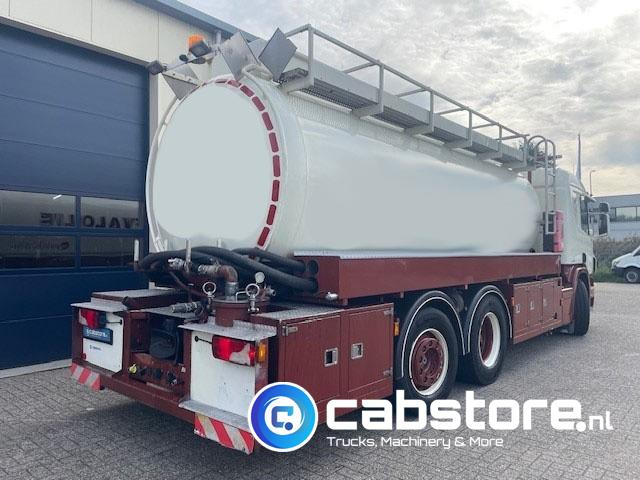 Scania P 380 B 6X2*4 HNA - RETARDER - Tankwagen olie - Olietank - ADR - 16.920 liter - Bouwjaar 2007 - Km 881.924 - Tanker truck: picture 4 Scania P 380 B 6X2*4 HNA - RETARDER - Tankwagen olie - Olietank - ADR - 16.920 liter - Bouwjaar 2007 - Km 881.924 - Tanker truck: picture 4