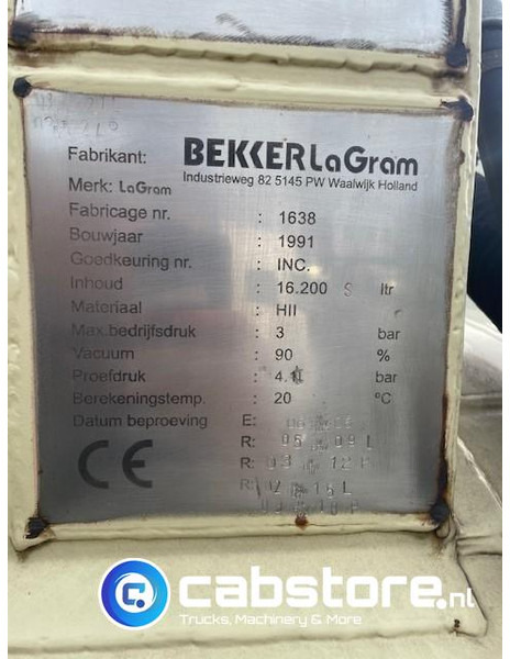Tanker truck Scania R 420 LB 6X2*4 HNA - Tankwagen - ADR - Bouwjaar 2006 - 16.200 Liter - Weegsysteem - km 832.400 - Olietanks: picture 16 Tanker truck Scania R 420 LB 6X2*4 HNA - Tankwagen - ADR - Bouwjaar 2006 - 16.200 Liter - Weegsysteem - km 832.400 - Olietanks: picture 16