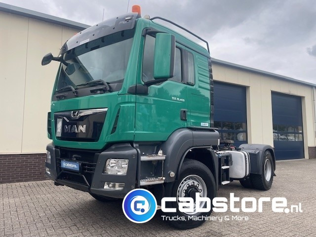 MAN TGS 18.460 4x4 tractor Euro 6 - Hydrodrive - Bouwjaar 05-2018 - Automaat - Hydrauliek unit kipper - Slaapcabine - Km 573.395 - Tractor truck: picture 2 MAN TGS 18.460 4x4 tractor Euro 6 - Hydrodrive - Bouwjaar 05-2018 - Automaat - Hydrauliek unit kipper - Slaapcabine - Km 573.395 - Tractor truck: picture 2