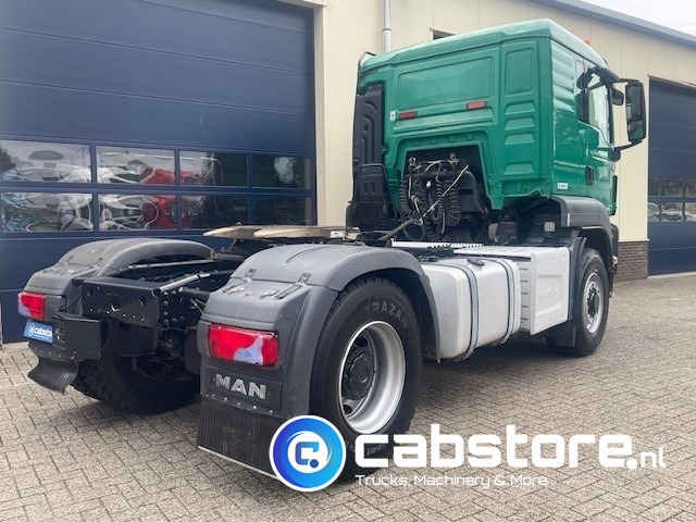 MAN TGS 18.460 4x4 tractor Euro 6 - Hydrodrive - Bouwjaar 05-2018 - Automaat - Hydrauliek unit kipper - Slaapcabine - Km 573.395 - Tractor truck: picture 4 MAN TGS 18.460 4x4 tractor Euro 6 - Hydrodrive - Bouwjaar 05-2018 - Automaat - Hydrauliek unit kipper - Slaapcabine - Km 573.395 - Tractor truck: picture 4