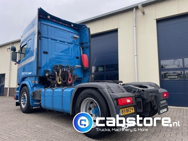 Scania R450 LA4X2MNA Euro 6 Topline Scania R450 LA4X2MNA Euro 6 - Topline - 2 Dieseltanks - Bouwjaar 2015 - Good condition - Tractor truck: picture 3 Scania R450 LA4X2MNA Euro 6 Topline Scania R450 LA4X2MNA Euro 6 - Topline - 2 Dieseltanks - Bouwjaar 2015 - Good condition - Tractor truck: picture 3