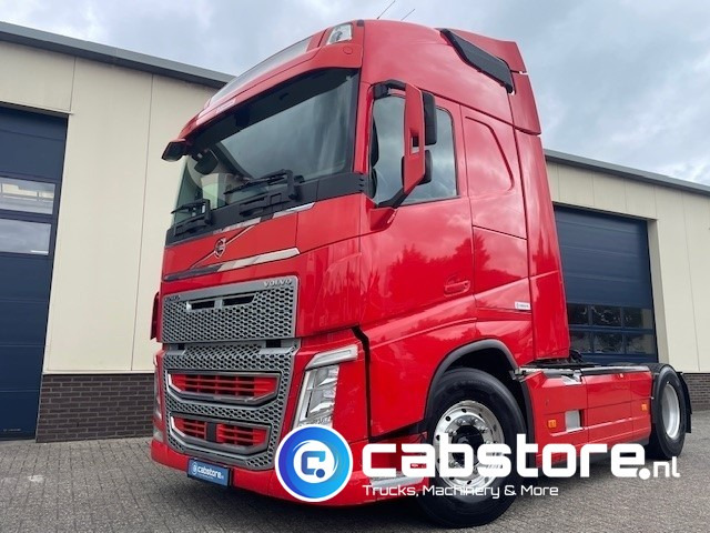 Volvo FH 500 4x2 Euro 6 - Globetrotter - VEB+ Brake - Hydraulic unit - Bouwjaar 2013 - Tractor truck: picture 2 Volvo FH 500 4x2 Euro 6 - Globetrotter - VEB+ Brake - Hydraulic unit - Bouwjaar 2013 - Tractor truck: picture 2