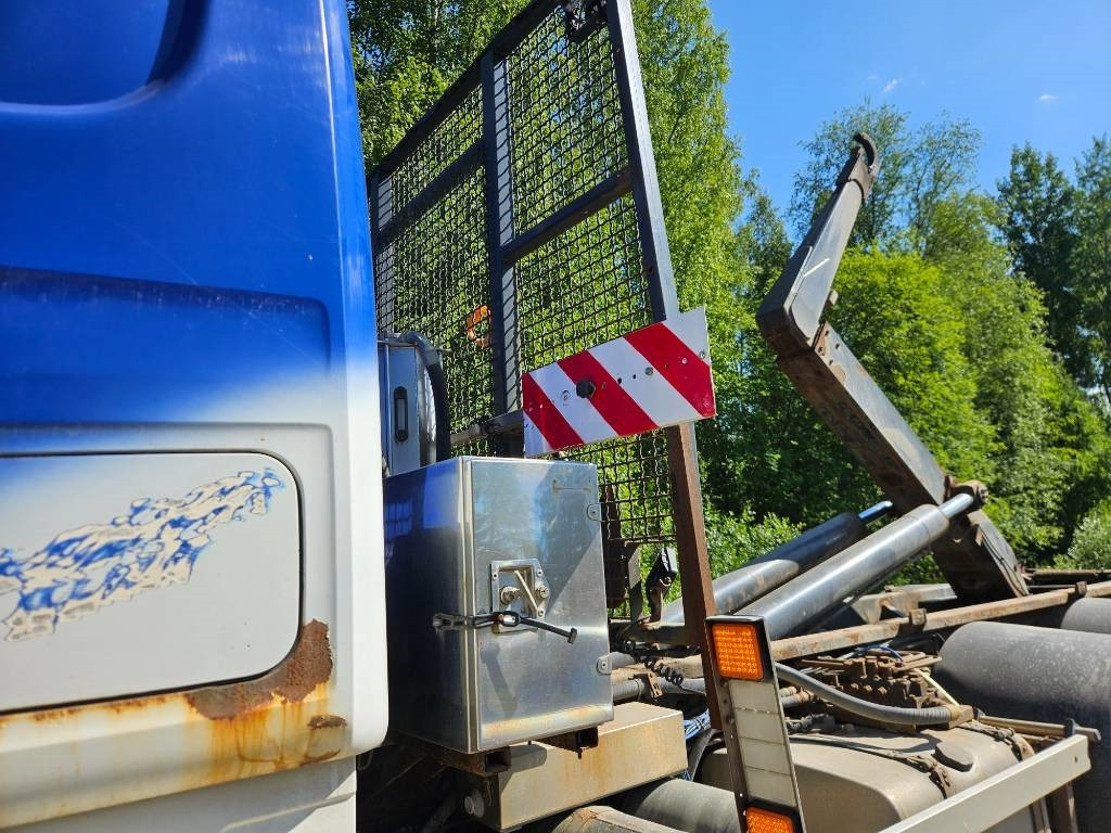 Hook lift truck Scania 164 G 480: picture 12 Hook lift truck Scania 164 G 480: picture 12