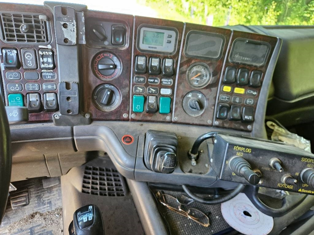 Hook lift truck Scania 164 G 480: picture 16 Hook lift truck Scania 164 G 480: picture 16