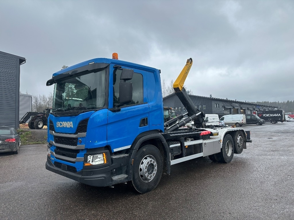 Scania P 360 - Hook lift truck: picture 1 Scania P 360 - Hook lift truck: picture 1