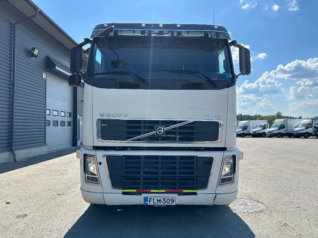 Volvo FH16 540 8x4*4 - Cable system truck: picture 2 Volvo FH16 540 8x4*4 - Cable system truck: picture 2