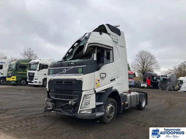 Volvo FH460 4X2 Skadet - Tractor truck: picture 1 Volvo FH460 4X2 Skadet - Tractor truck: picture 1