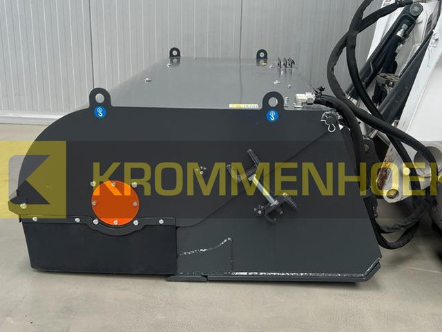 Bobcat Cangini SPZ180 1800 mm Bezem - Broom: picture 2 Bobcat Cangini SPZ180 1800 mm Bezem - Broom: picture 2