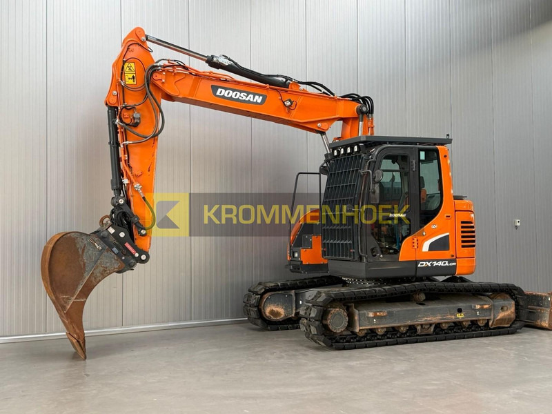 Doosan DX 140 LCR-5 Oilquick - Crawler excavator: picture 2 Doosan DX 140 LCR-5 Oilquick - Crawler excavator: picture 2