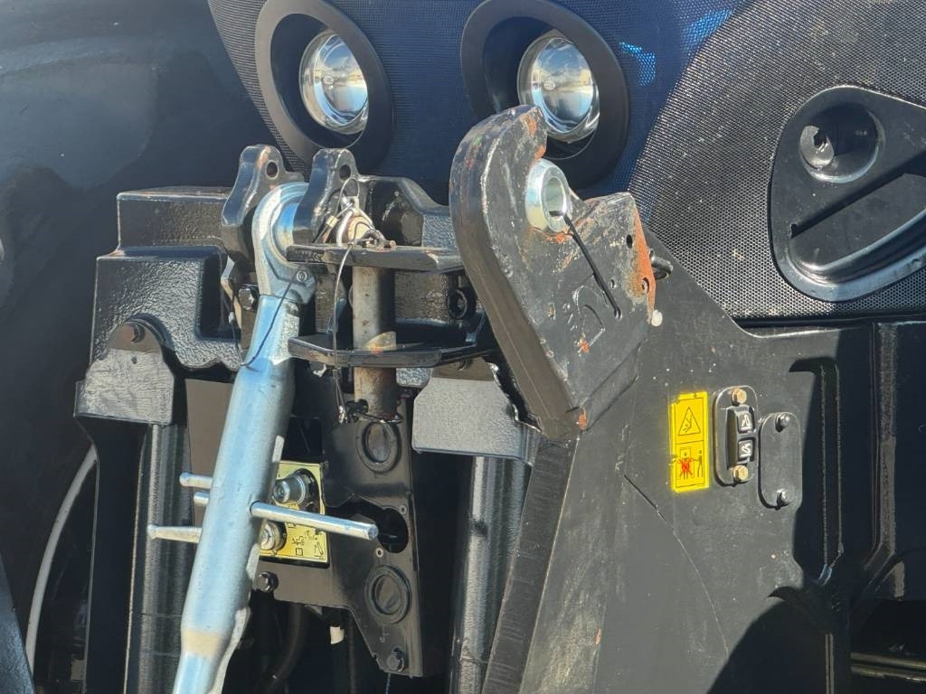 New Holland T7.245 Auto Command, GPS complete, frontlinkage - Farm tractor: picture 4 New Holland T7.245 Auto Command, GPS complete, frontlinkage - Farm tractor: picture 4