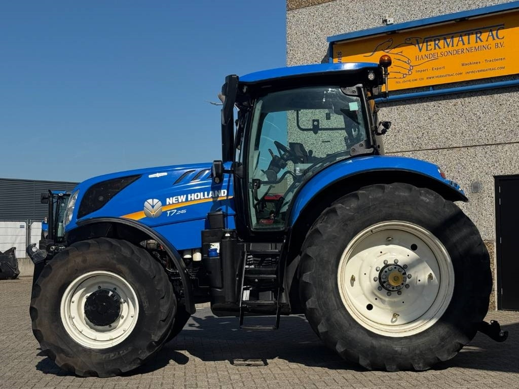 New Holland T7.245 Auto Command, GPS complete, frontlinkage - Farm tractor: picture 2 New Holland T7.245 Auto Command, GPS complete, frontlinkage - Farm tractor: picture 2