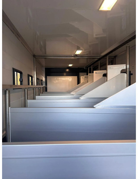 Horse truck Scania P250 Horse Truck: picture 6 Horse truck Scania P250 Horse Truck: picture 6