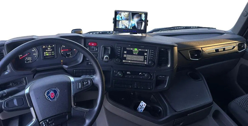 Horse truck Scania P250 Horse Truck: picture 13 Horse truck Scania P250 Horse Truck: picture 13