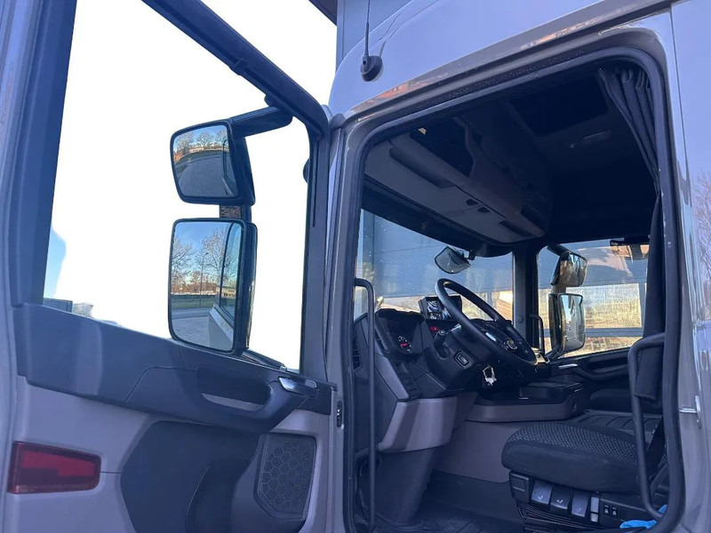 Horse truck Scania P250 Horse Truck: picture 12 Horse truck Scania P250 Horse Truck: picture 12