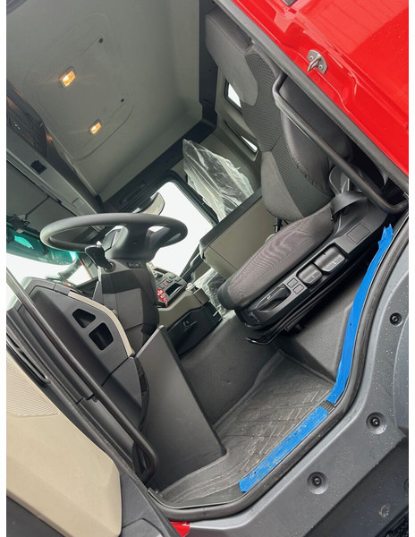 MAN TGS 33.400 6X4 BB CH - Cab chassis truck: picture 5 MAN TGS 33.400 6X4 BB CH - Cab chassis truck: picture 5