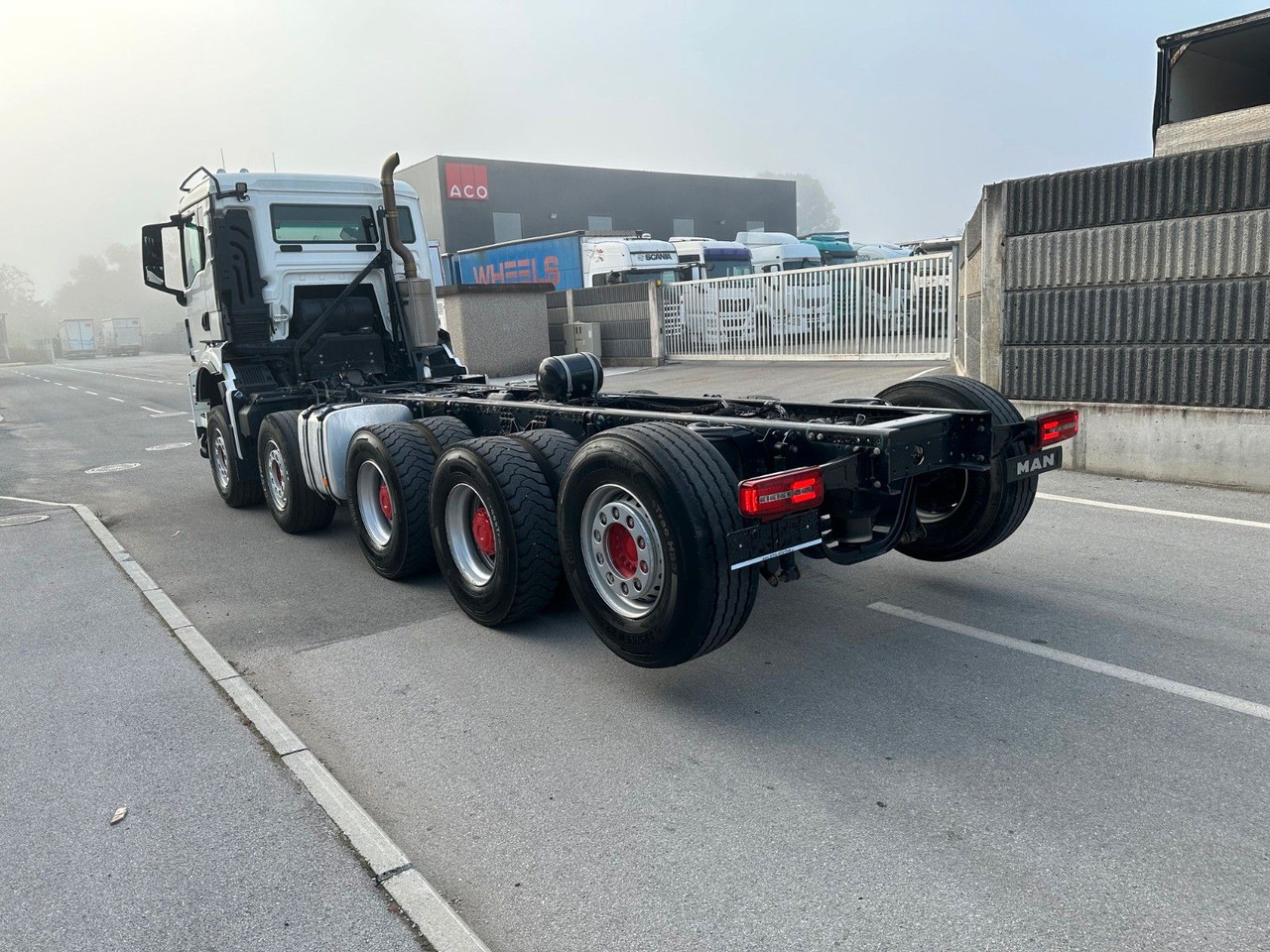 MAN TGS 50.510 10X4-6 BL CH - Cab chassis truck: picture 4 MAN TGS 50.510 10X4-6 BL CH - Cab chassis truck: picture 4