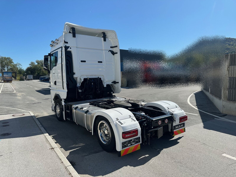 MAN TGX 18.520 LLS-U - Tractor truck: picture 3 MAN TGX 18.520 LLS-U - Tractor truck: picture 3