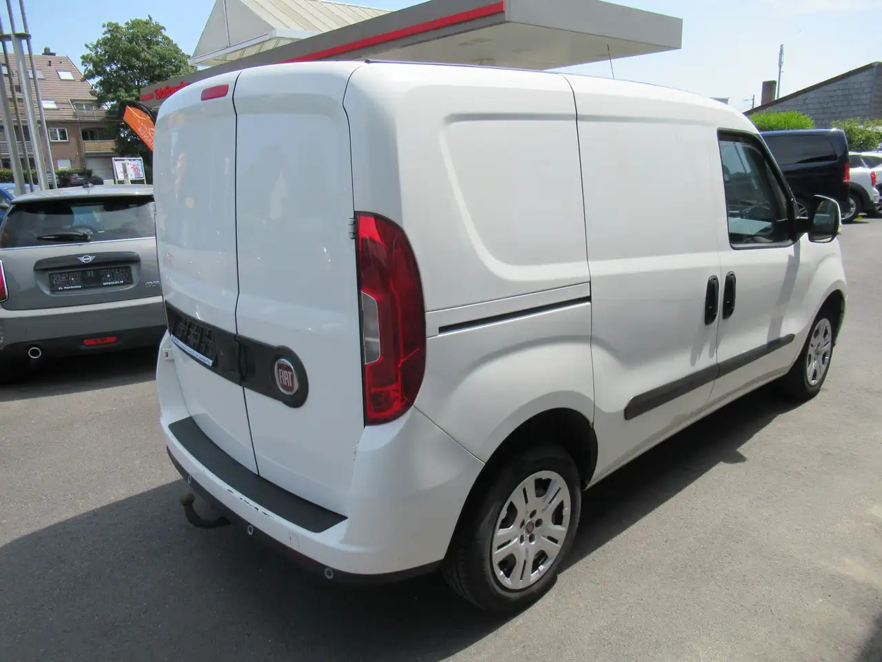 Fiat Doblo 105CV AIRCO,NAVI,CRUISE 9000€+TVA - Panel van: picture 2 Fiat Doblo 105CV AIRCO,NAVI,CRUISE 9000€+TVA - Panel van: picture 2