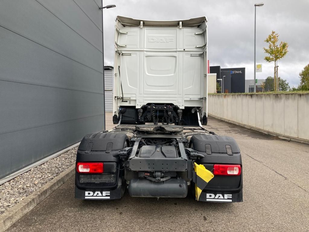 DAF XG 480 FT LED Intarder Kamera Hydraulik DAF XG 480 FT LED Intarder Kamera Hydraulik - Tractor truck: picture 4 DAF XG 480 FT LED Intarder Kamera Hydraulik DAF XG 480 FT LED Intarder Kamera Hydraulik - Tractor truck: picture 4