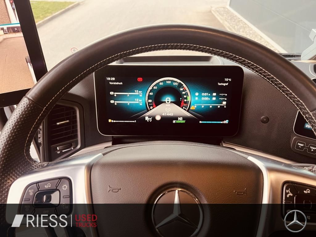 Tractor truck Mercedes-Benz 1851 LS GigaSpace Vollluft BiXenon KlimaA Navi: picture 13