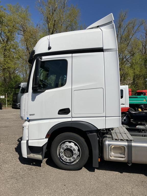 Mercedes-Benz Actros 1851 LS 4x2 - Tractor truck: picture 2 Mercedes-Benz Actros 1851 LS 4x2 - Tractor truck: picture 2