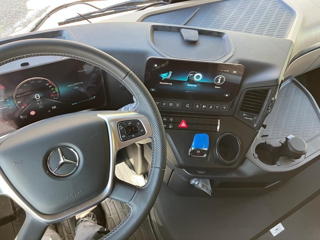 Mercedes-Benz Actros 1851 LS 4x2 - Tractor truck: picture 5 Mercedes-Benz Actros 1851 LS 4x2 - Tractor truck: picture 5